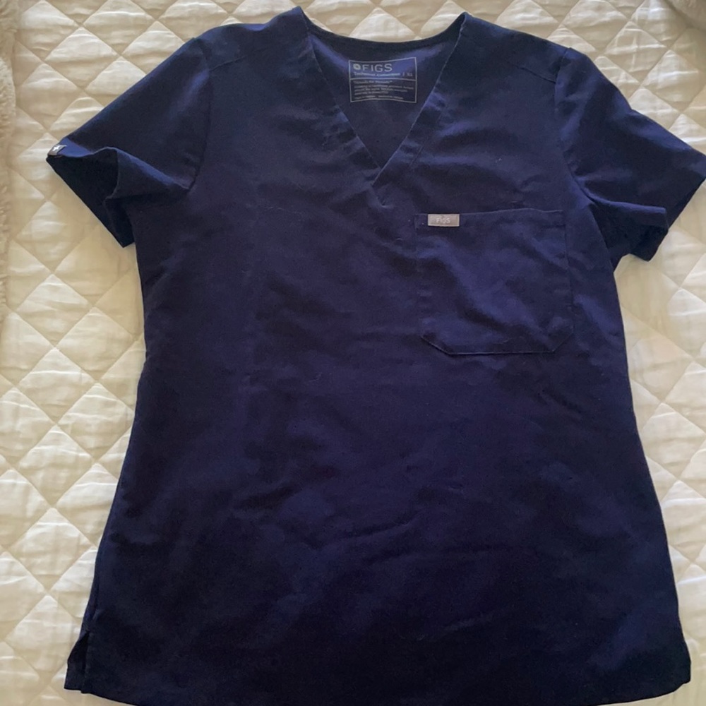 FIGS Scrub top